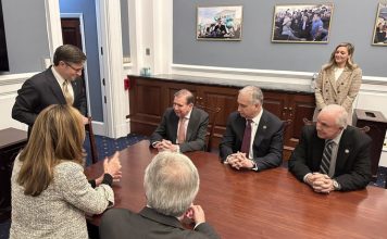 Edmundo González se reunió con el presidente de la Cámara de Representantes de Estados Unidos antes de que secuestraran a su yerno