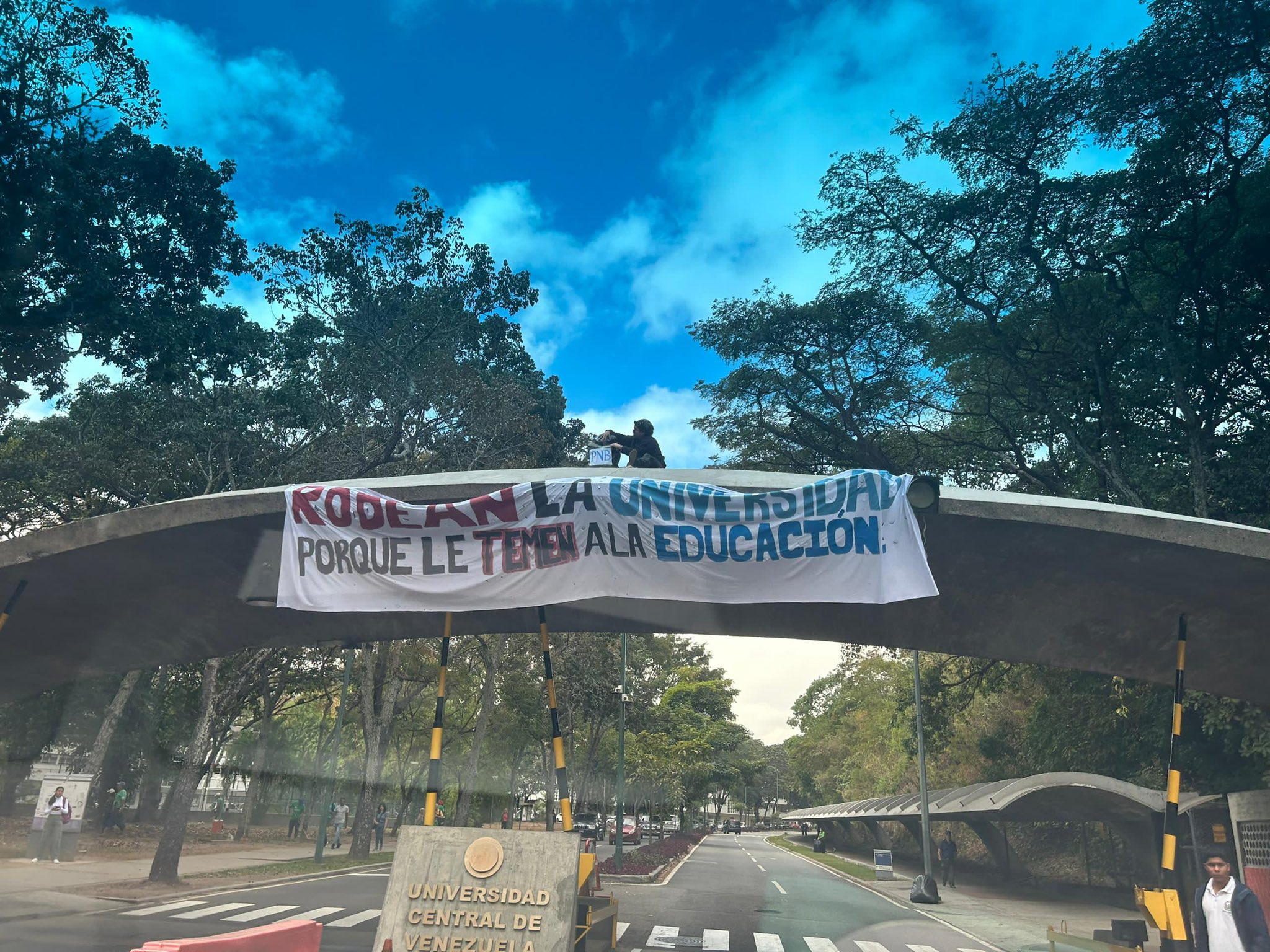 En la UCV rechazan asedio policial en la Ciudad Universitaria