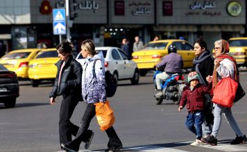 El gobierno iraní no penalizará a mujeres sin velo en las calles