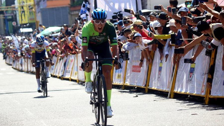 Jhonny Araujo gana la primera etapa de la Vuelta al Táchira-2025