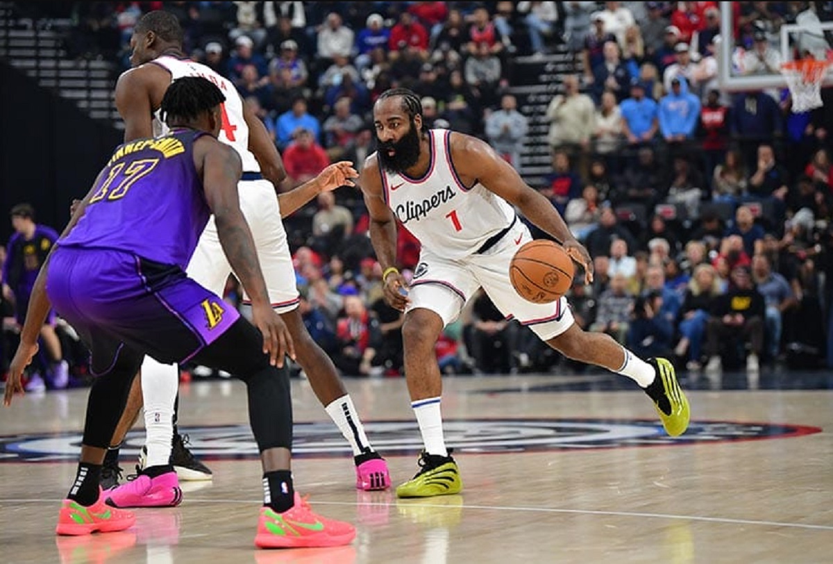 Los Clippers, que tiraron con 52.8% de acierto en tiros de campo, son quintos en el Oeste por delante de los Lakers, sextos Foto Archivo