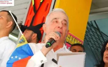 Uribe critica desde Cúcuta la juramentación de Maduro