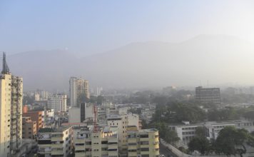 Bomberos de Inparques coordinan acciones para período de sequía en Caracas