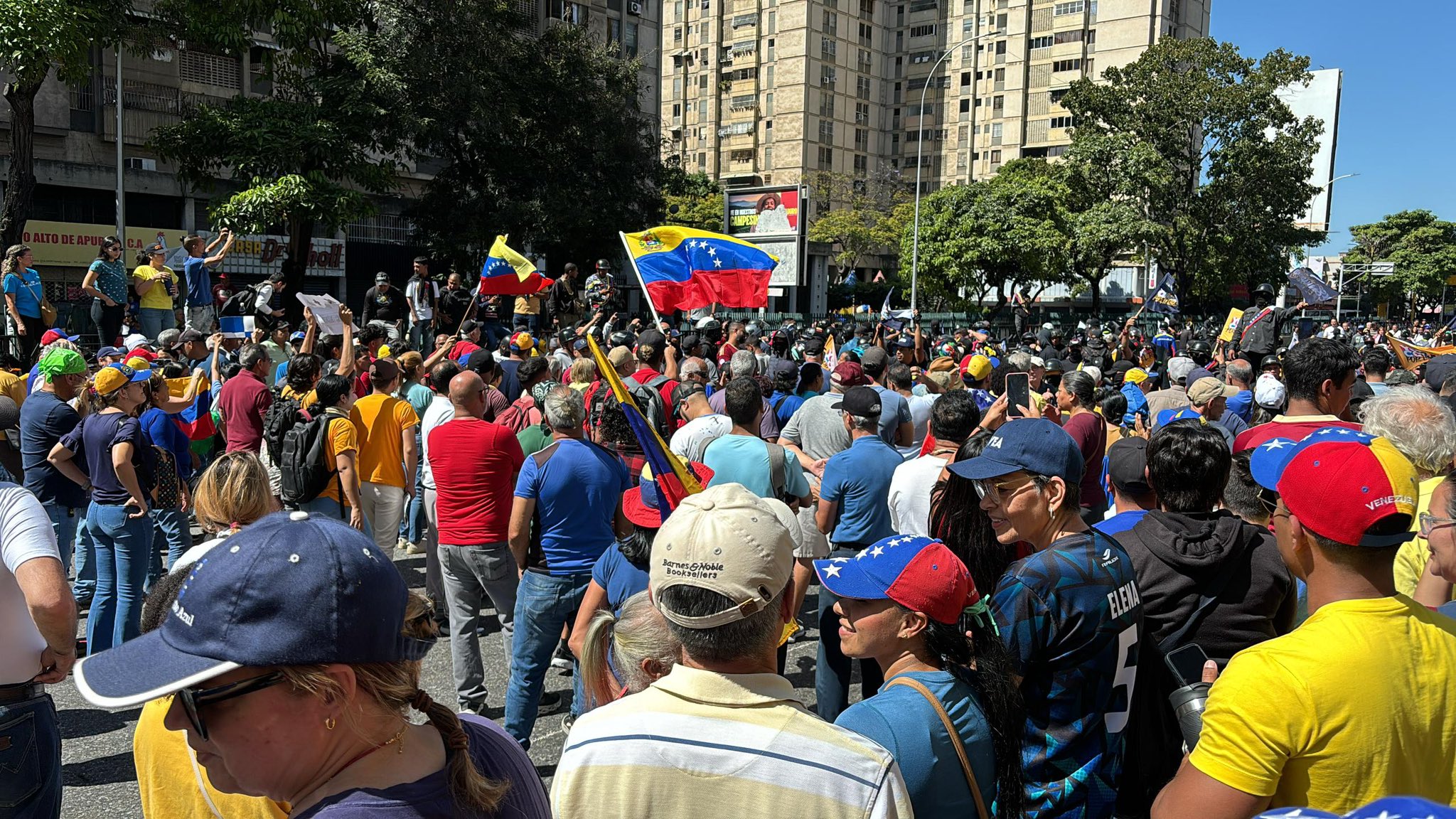 María Corina Machado: El bravo pueblo ya está en las calles