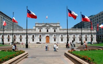 Murió guardia de palacio presidencial de Chile, fiscalía investiga presunto suicidio