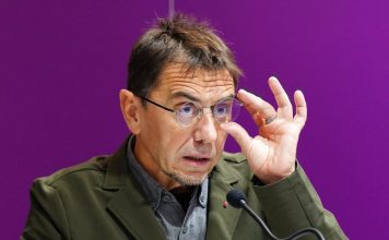 Universidad Complutense investiga a Juan Carlos Monedero por ausentarse de clases para ir a la proclamación de Maduro