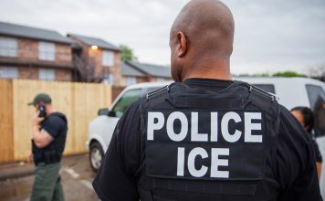 Agentes del ICE irrumpieron en casa de una familia venezolana: «Fue un momento de terror»