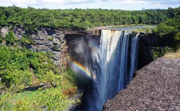 Guyana recordó a China que disputa territorial con Venezuela está pendiente en la CIJ Guyana recordó a China que disputa territorial con Venezuela está pendiente en la CIJ