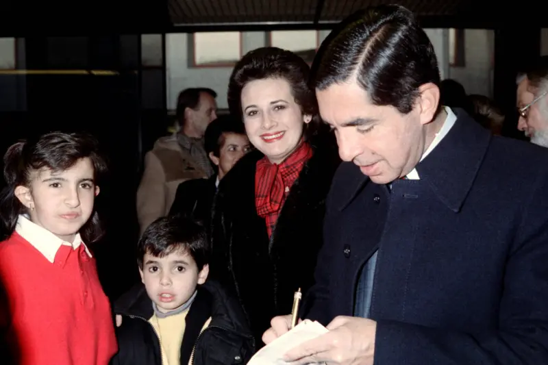 Acompañado por su familia, Arias recibió el Nobel de la Paz en diciembre de 1987 en Oslo, Noruega, por su contribución a la paz en Centroamérica. AFP