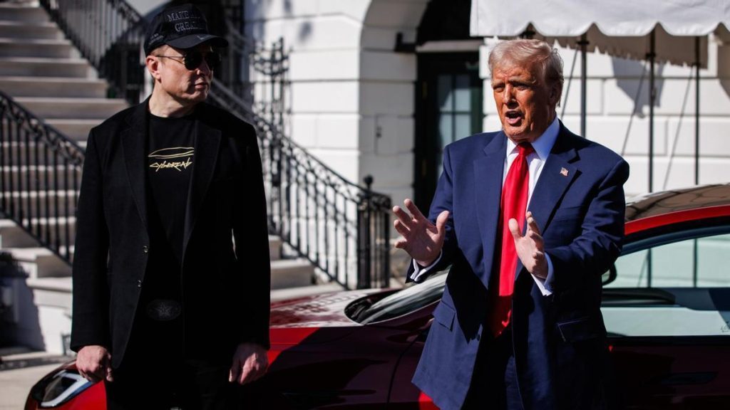 Elon Musk podría mantener un rol informal en el gobierno de Trump