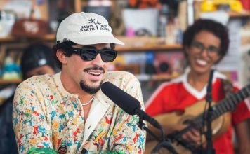 Bad Bunny llevó el sabor de Puerto Rico a su Tiny Desk Bad Bunny llevó el sabor de Puerto Rico a su Tiny Desk