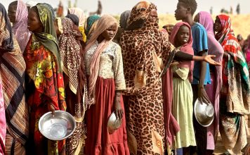 Más de 400 civiles murieron en 3 días en el campamento de desplazados de Darfur Más de 400 civiles murieron en 3 días en el campamento de desplazados de Darfur
