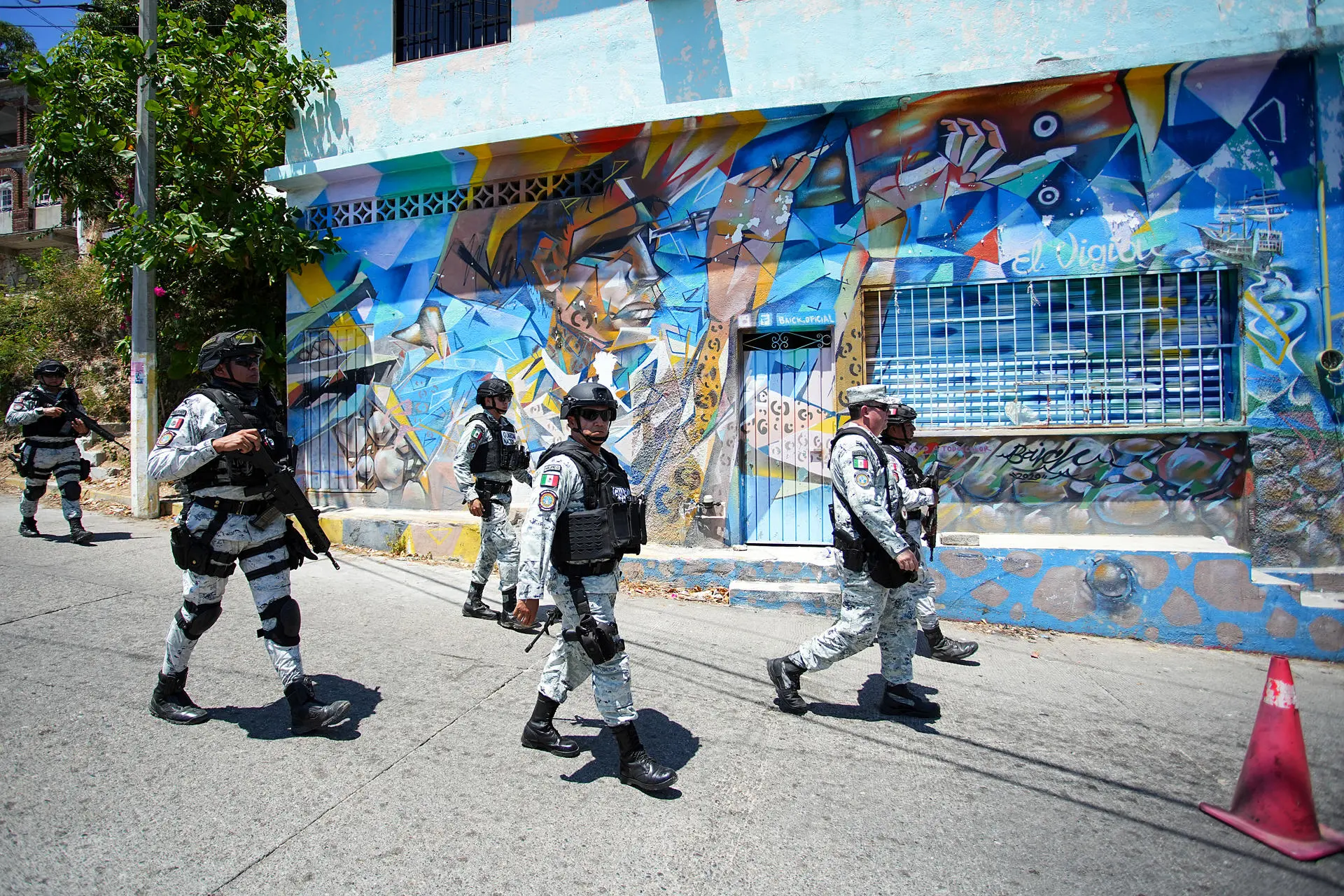 Cinco escuelas de Acapulco suspenden clases tras ola de violencia en este puerto mexicano
