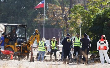 Inician histórica excavación en cuartel chileno en busca de desaparecidos de la dictadura Inician histórica excavación en cuartel chileno en busca de desaparecidos de la dictadura