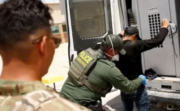 Detenciones de migrantes aumentan en abril, aunque siguen muy por debajo del año pasado