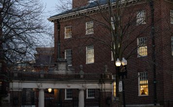 Harvard invertirá 250 millones de dólares en investigación tras recortes Harvard invertirá 250 millones de dólares en investigación tras recortes
