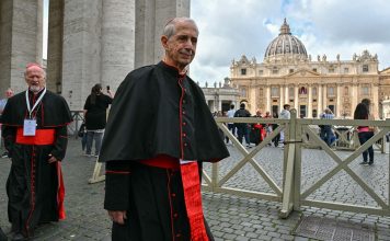 Cardenales se instalan en el Vaticano para el cónclave Cardenales se instalan en el Vaticano para el cónclave