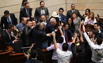El Senado colombiano deniega la consulta popular del gobierno de Petro