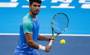 Alcaraz se impone a Djere en Roma y ya está en octavos de final