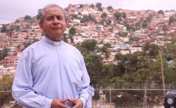 Padre Alfredo Infante, S.J.: “Francisco recuperó el espíritu de la Iglesia primitiva en su pontificado”