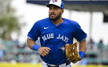 Anthony Santander protagonista en el triunfo de los Azulejos