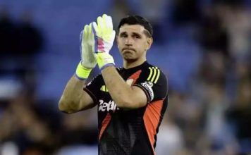 Dibu Martínez se despidió entre lágrimas del Aston Villa