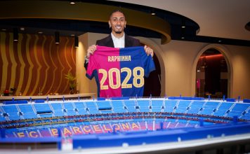 Raphinha renueva con el Barcelona hasta 2028