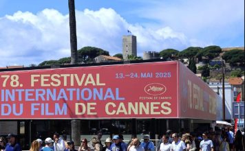 Cannes Festival receives the Iranian Jafar Panahi and Scarlett Johansson Cannes Festival receives the Iranian Jafar Panahi and Scarlett Johansson