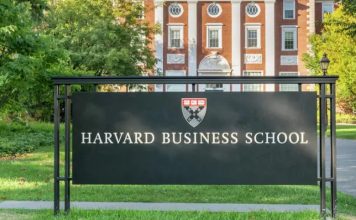 Trump retira otros 450 millones de dólares de financiación a la Universidad de Harvard