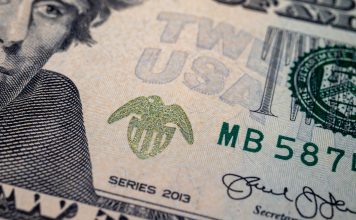 El dólar paralelo en Venezuela amplió la brecha con la tasa oficial este viernes