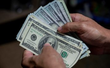 Uso de divisas cayó a su punto más bajo en seis años en Venezuela, según Ecoanalítica Uso de divisas cayó a su punto más bajo en seis años en Venezuela, según Ecoanalítica
