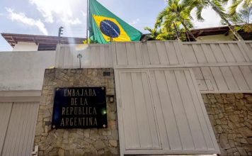 Comando de María Corina Machado afirma que Maduro se negó a otorgar salvoconductos a los asilados