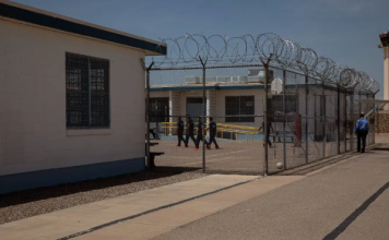 ICE viola los derechos humanos en cárcel migratoria de Texas