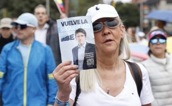 El senador Miguel Uribe sigue en estado crítico